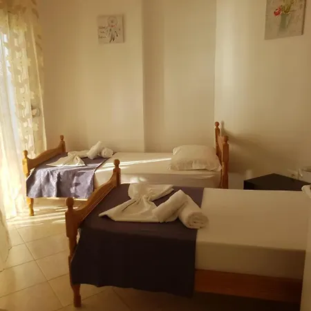 Front Line 2 Bedroom Appartement *